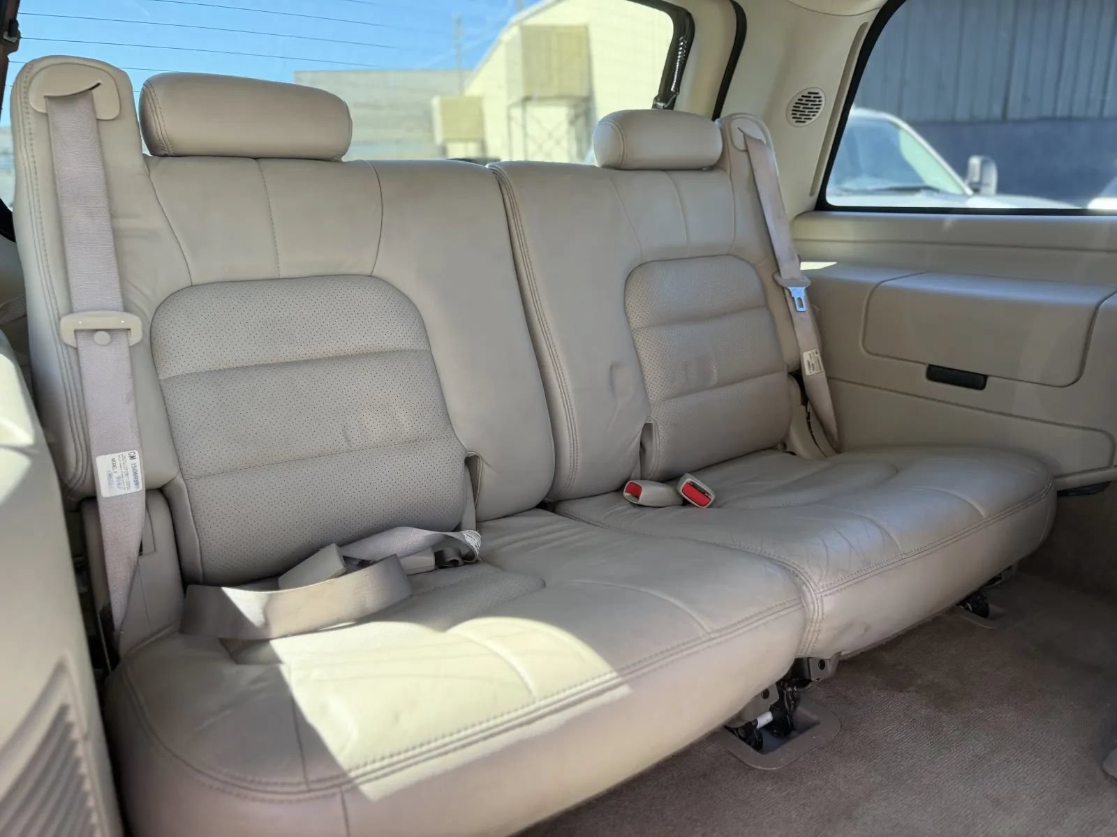 Used 2005 Cadillac Escalade AWD image 18