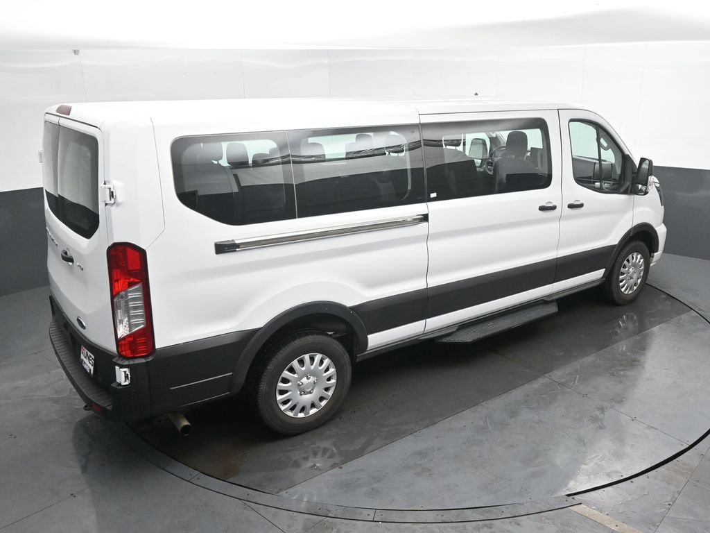 Used 2023 Ford Transit 350 XLT image 31