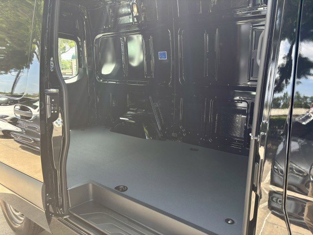 New 2025 Mercedes-Benz Sprinter 2500 image 6