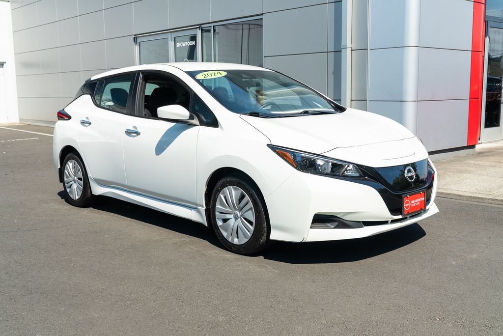 Used 2024 Nissan Leaf S FWD image 1