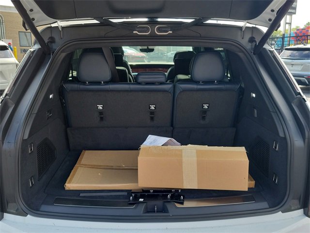 New 2025 Cadillac Escalade IQ Sport 2 w/ LPO, ONYX Package image 27