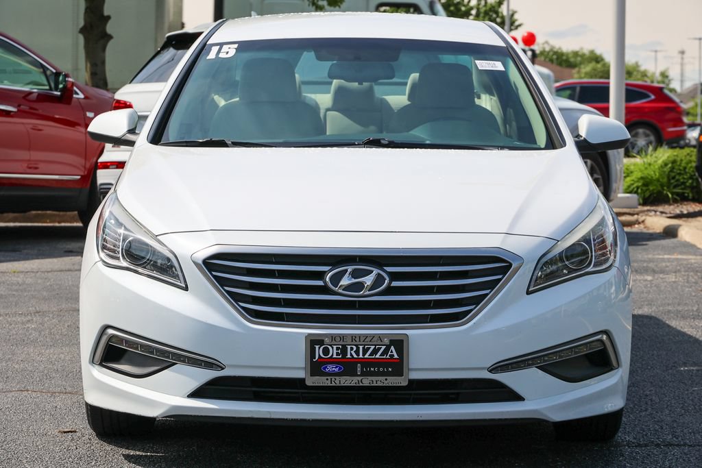 Used 2015 Hyundai Sonata SE w/ Option Group 09 FWD image 22