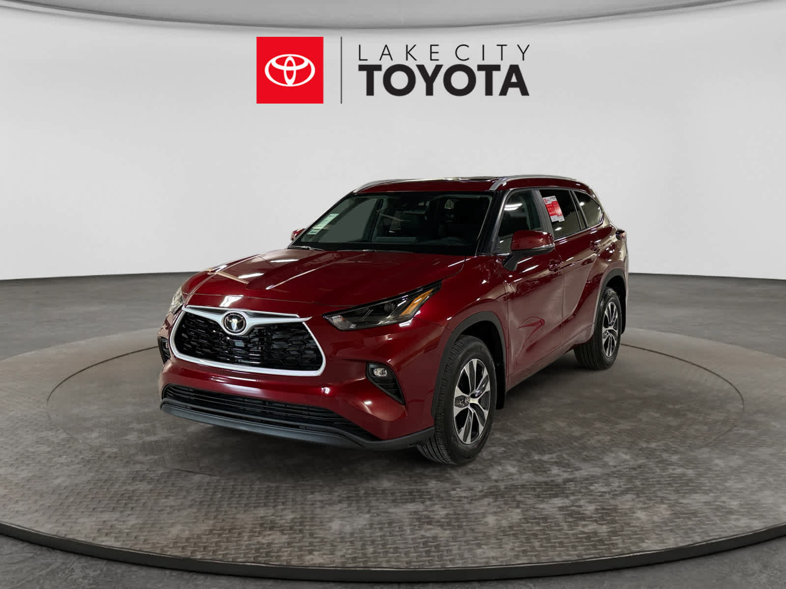 New 2026 Toyota Highlander XLE AWD/4WD image 1