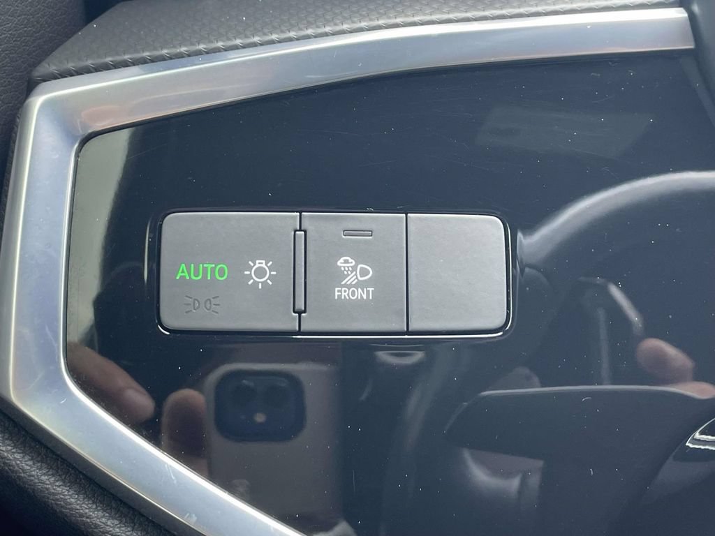 Used 2021 Audi Q3 2.0T Premium Plus w/ Premium Plus Package AWD/4WD image 23
