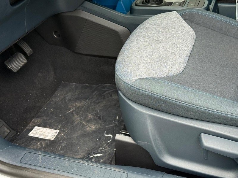 New 2025 Ford Maverick XLT image 15