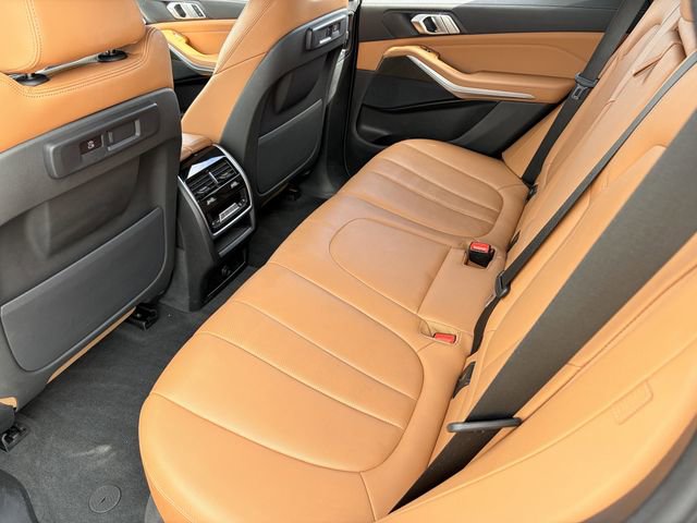 Used 2022 BMW X5 xDrive45e w/ Climate Comfort Package AWD/4WD image 24