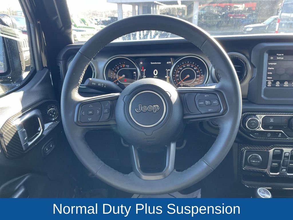 Certified 2023 Jeep Gladiator Sport image 23
