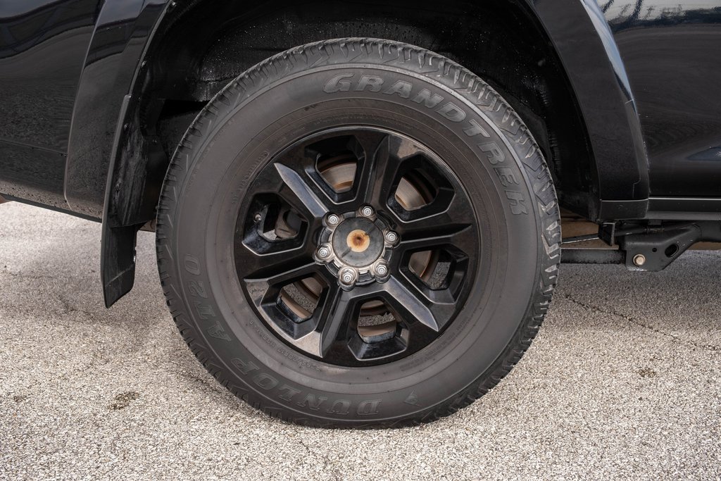 Used 2022 Toyota 4Runner SR5 Premium image 9