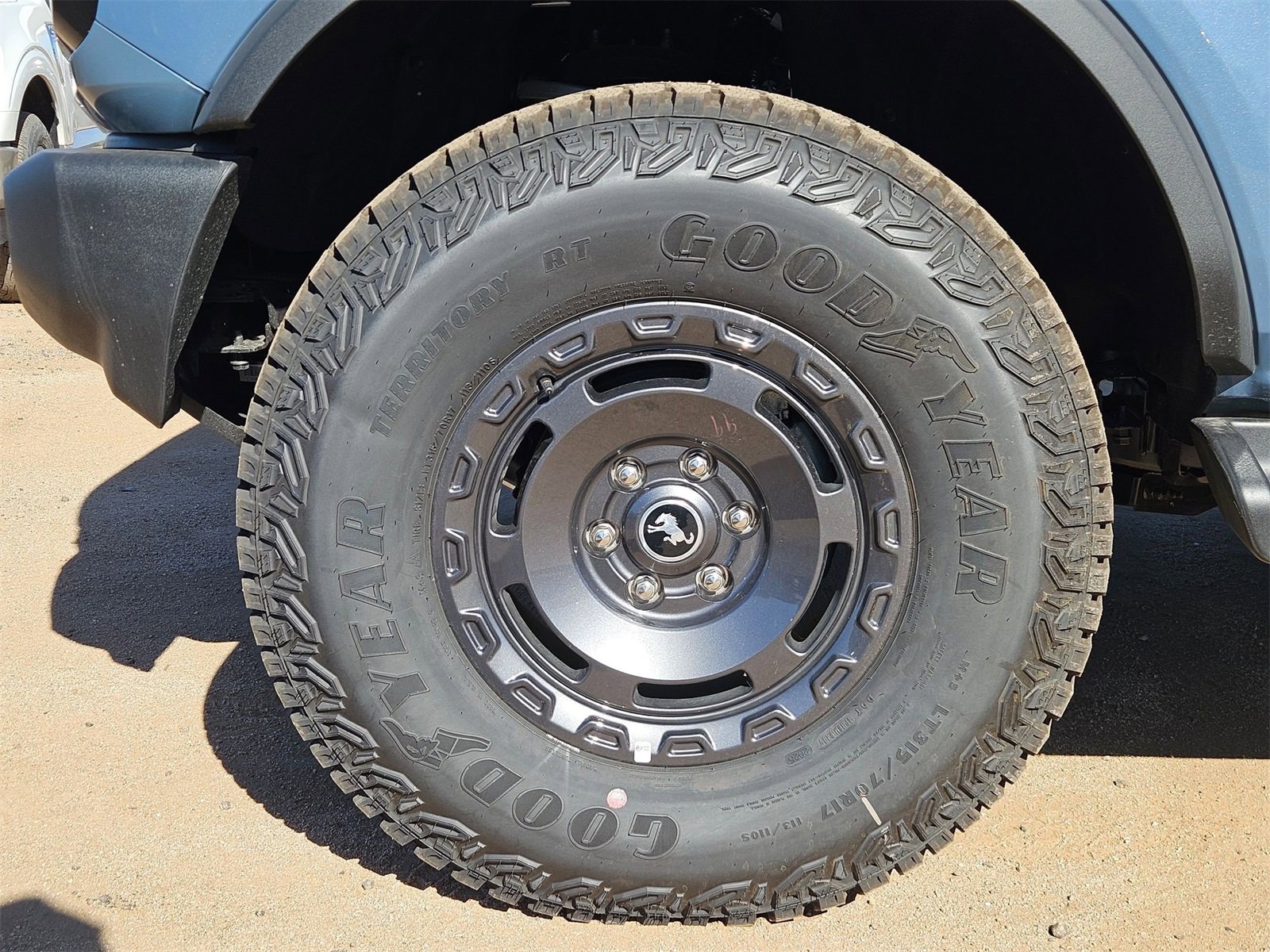 New 2025 Ford Bronco Outer Banks w/ Sasquatch Package image 9