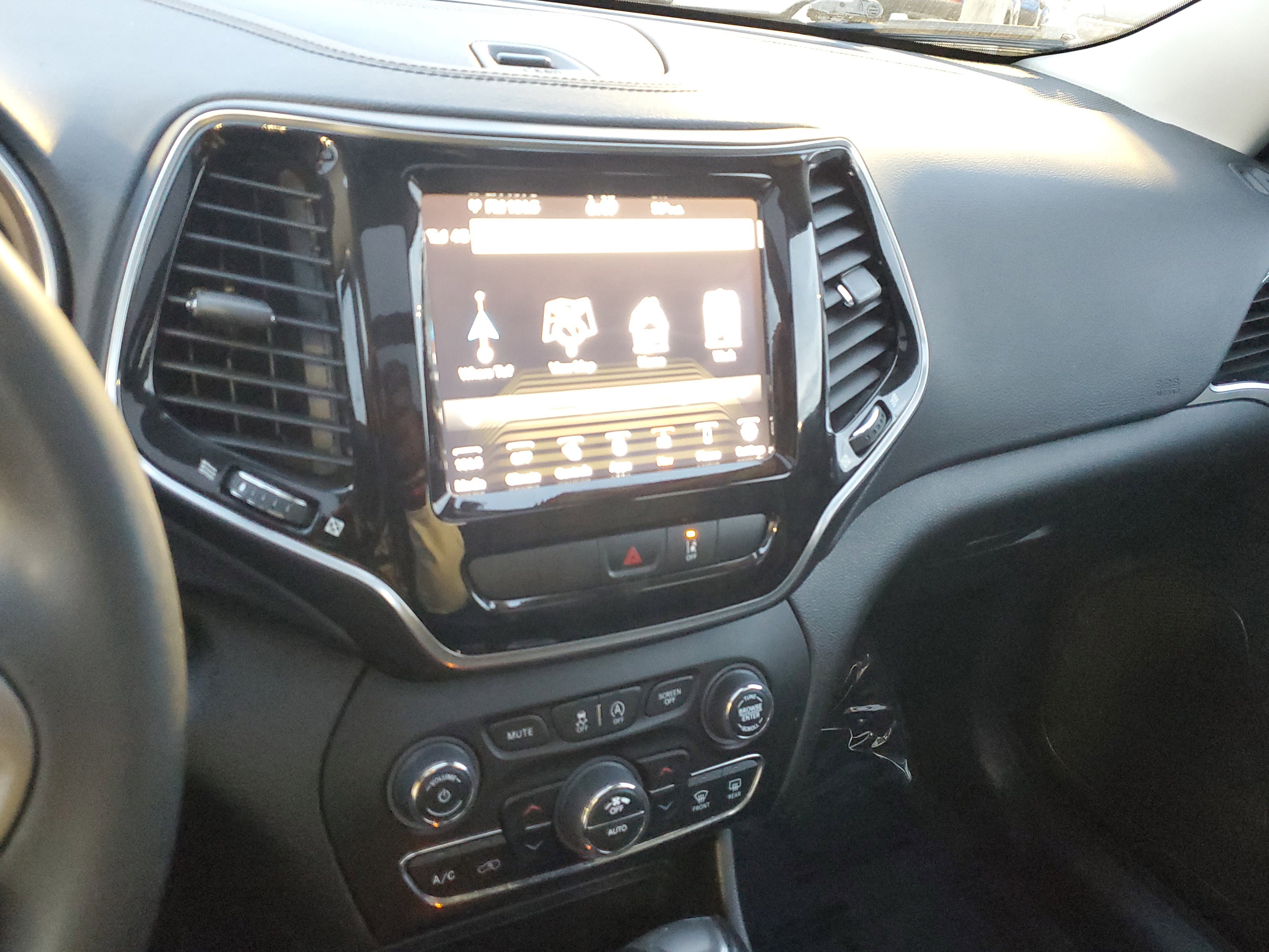 Used 2022 Jeep Cherokee Limited w/ Elite Package image 26