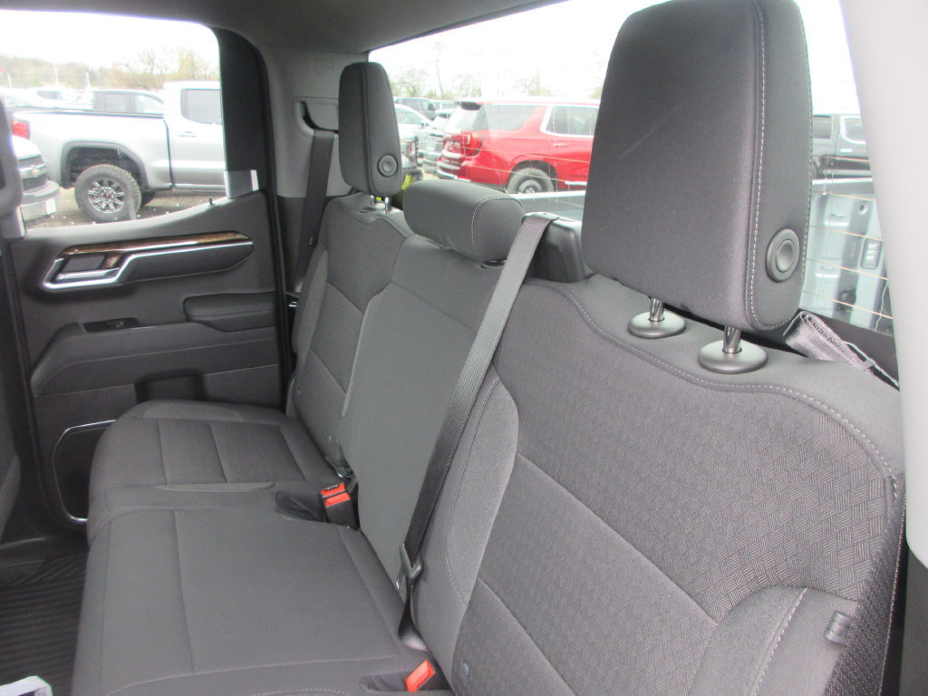 New 2026 GMC Sierra 1500 SLE w/ Max Trailering Package AWD/4WD image 14