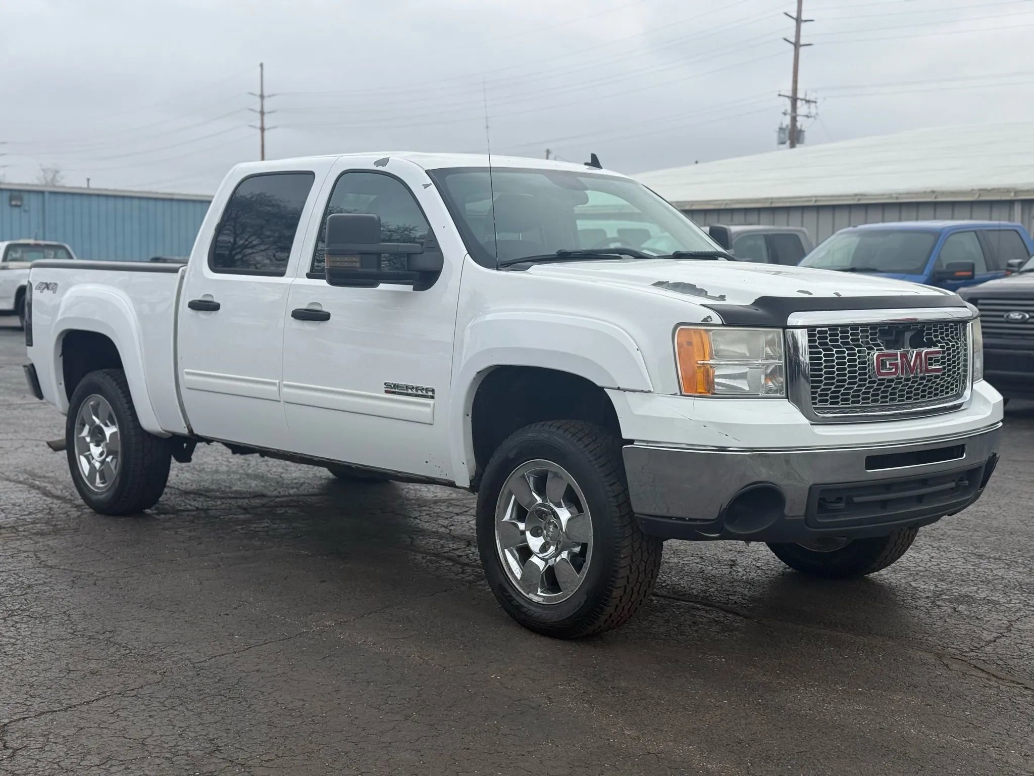 Used 2011 GMC Sierra 1500 SLE w/ Power Tech Package image 4