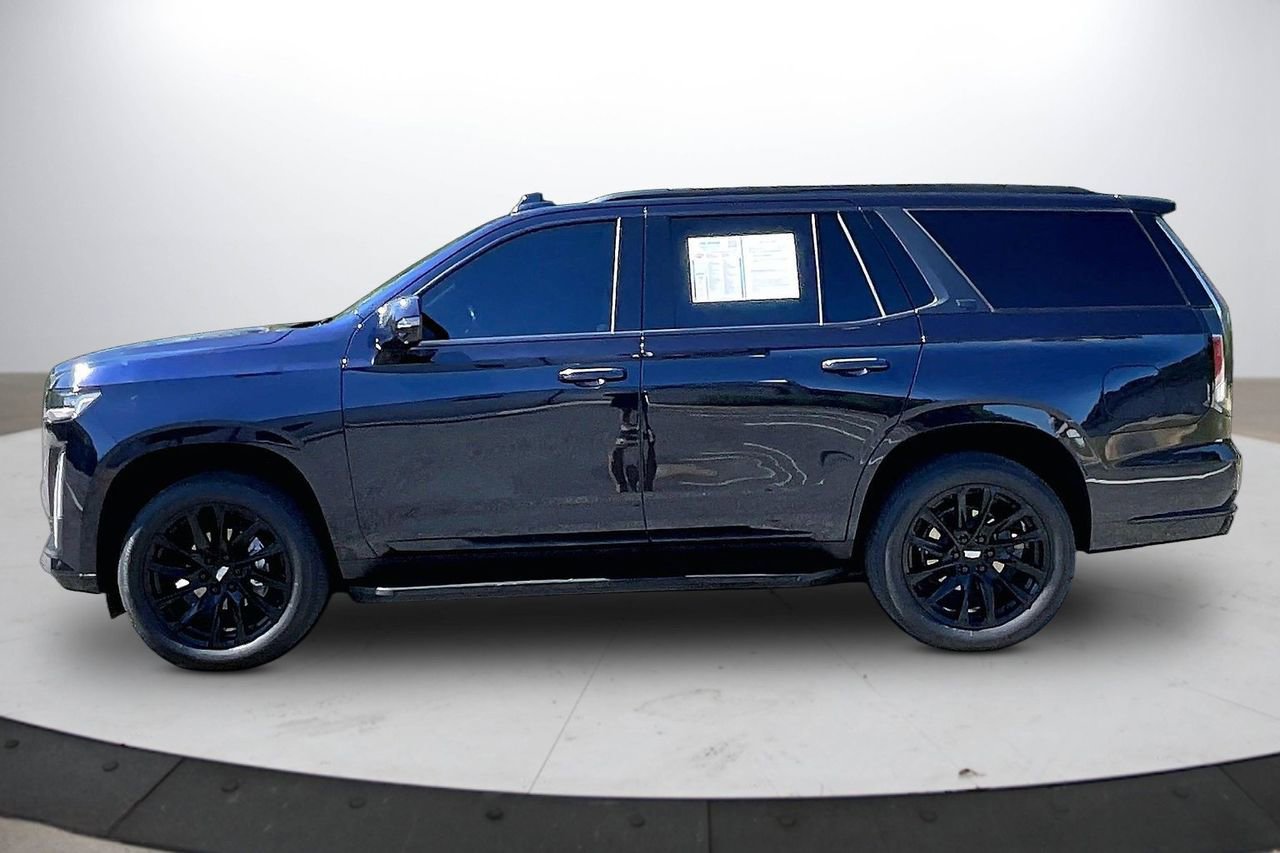 Used 2021 Cadillac Escalade Premium Luxury w/ LPO, Illumination Package AWD/4WD image 6