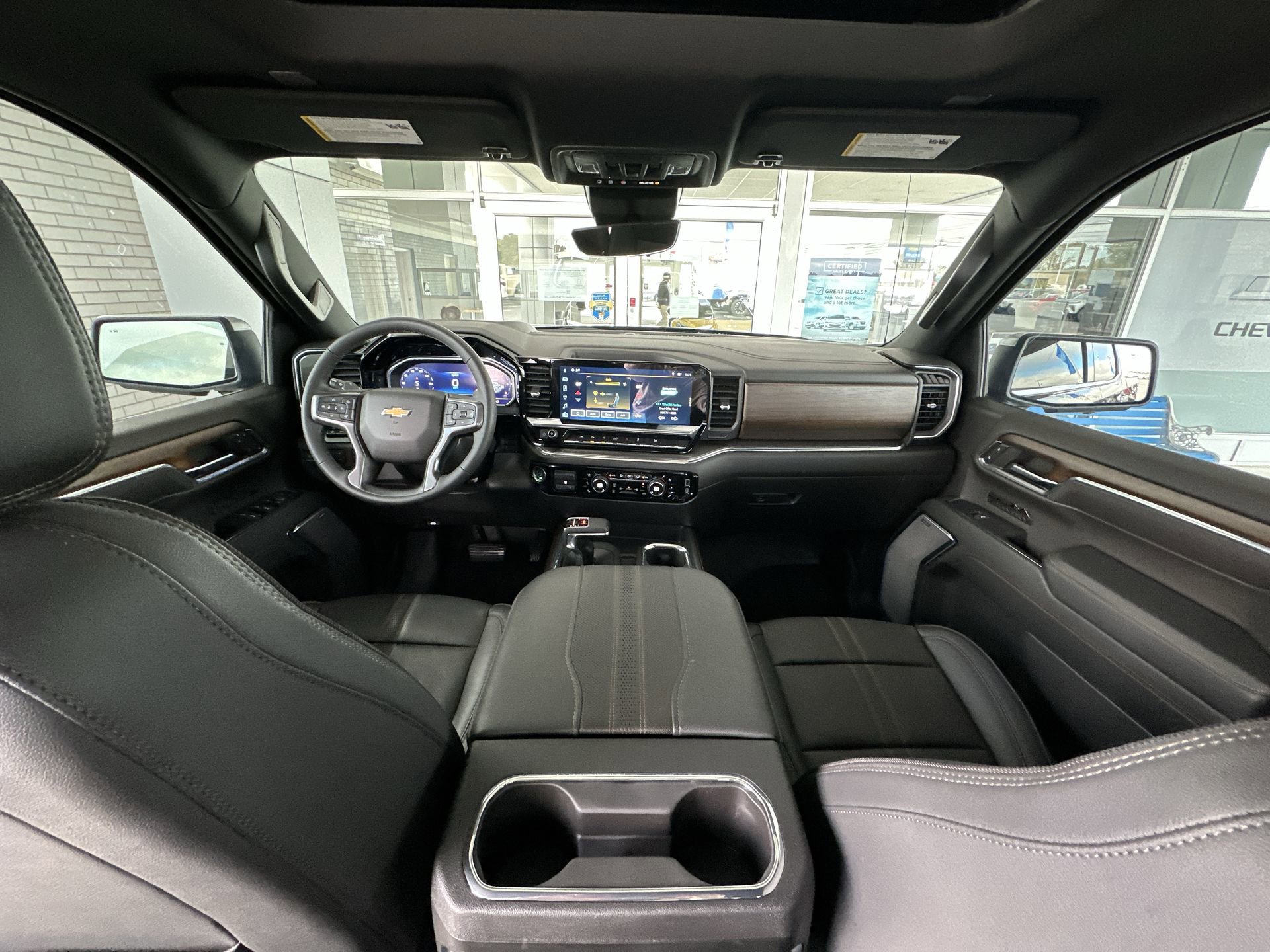 Certified 2023 Chevrolet Silverado 1500 High Country w/ High Country Premium Package AWD/4WD image 21