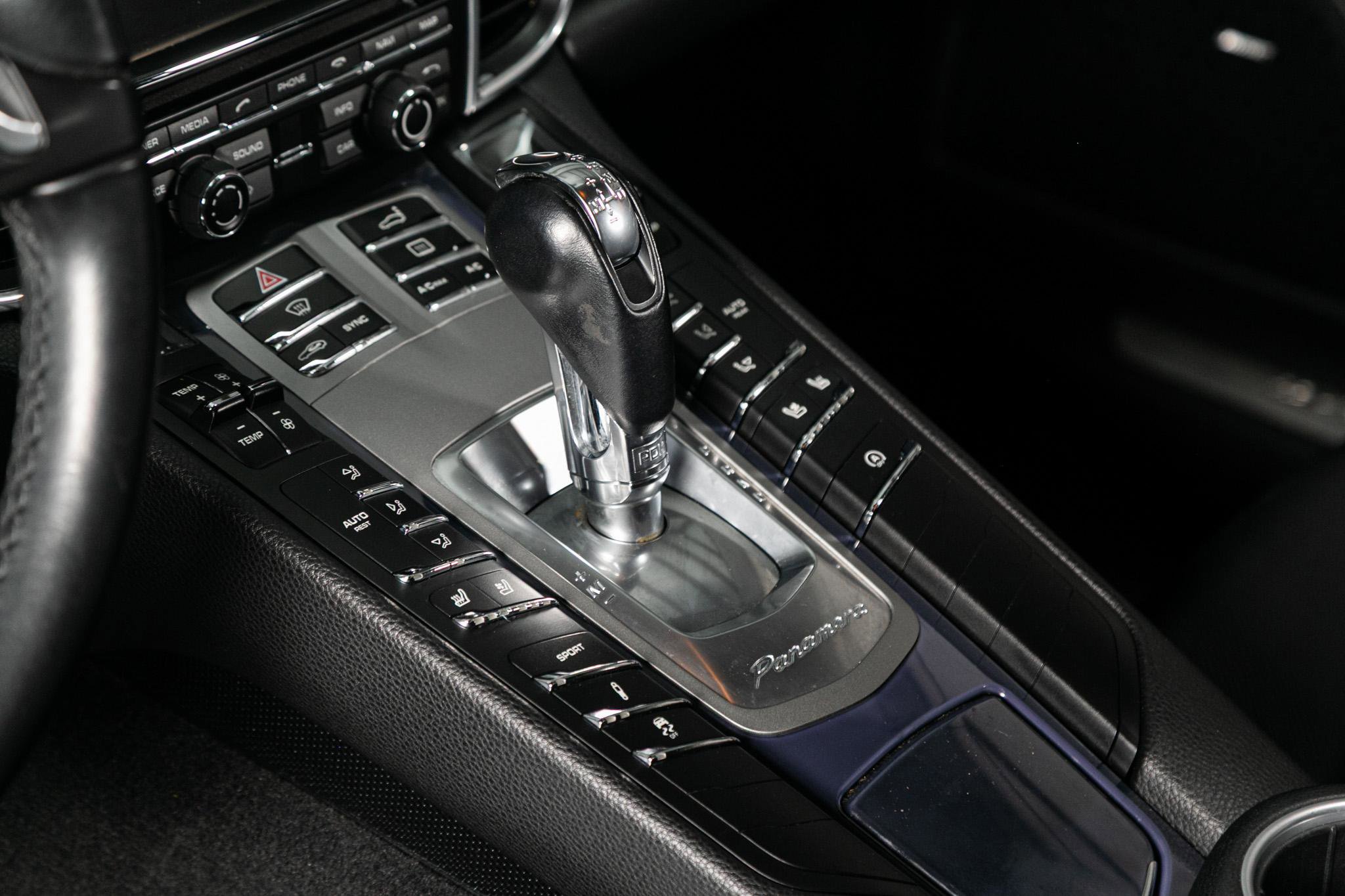 Used 2015 Porsche Panamera 4dr HB 4 image 39