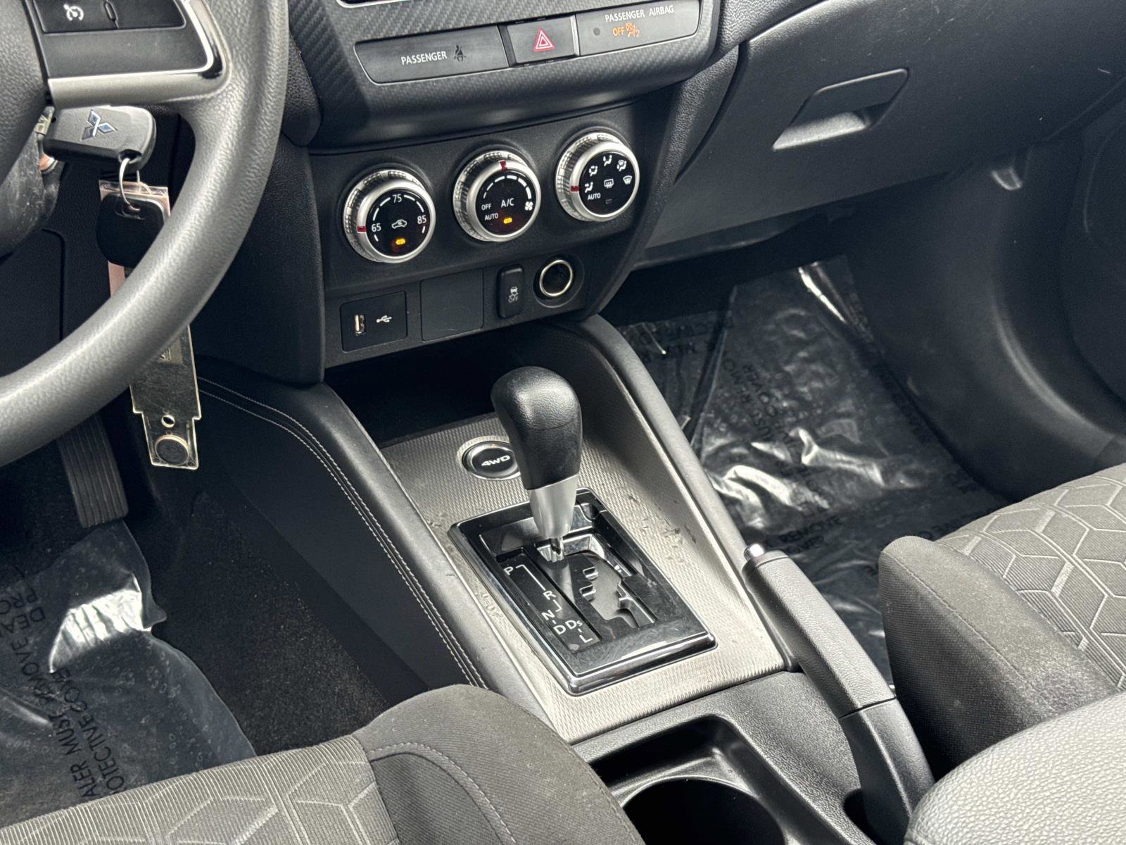 Used 2024 Mitsubishi Outlander Sport ES AWD/4WD image 10
