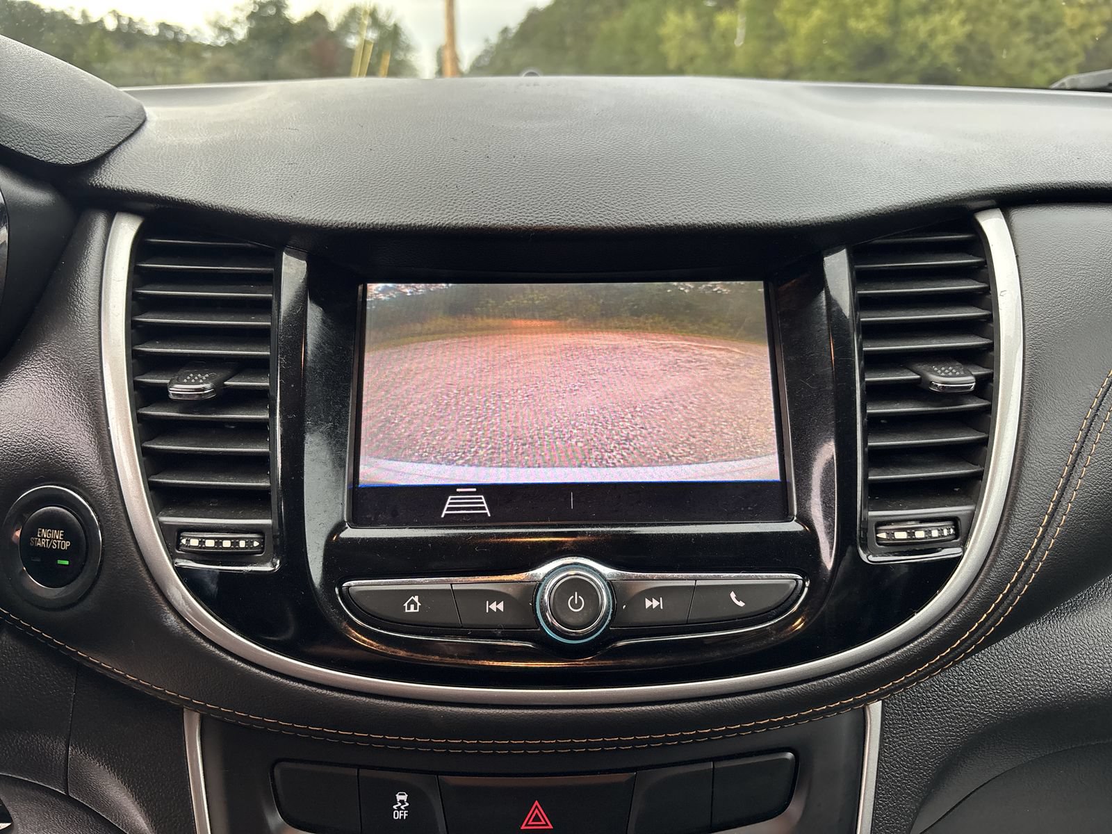Used 2020 Chevrolet Trax LT w/ Sun & Sound Package FWD image 20