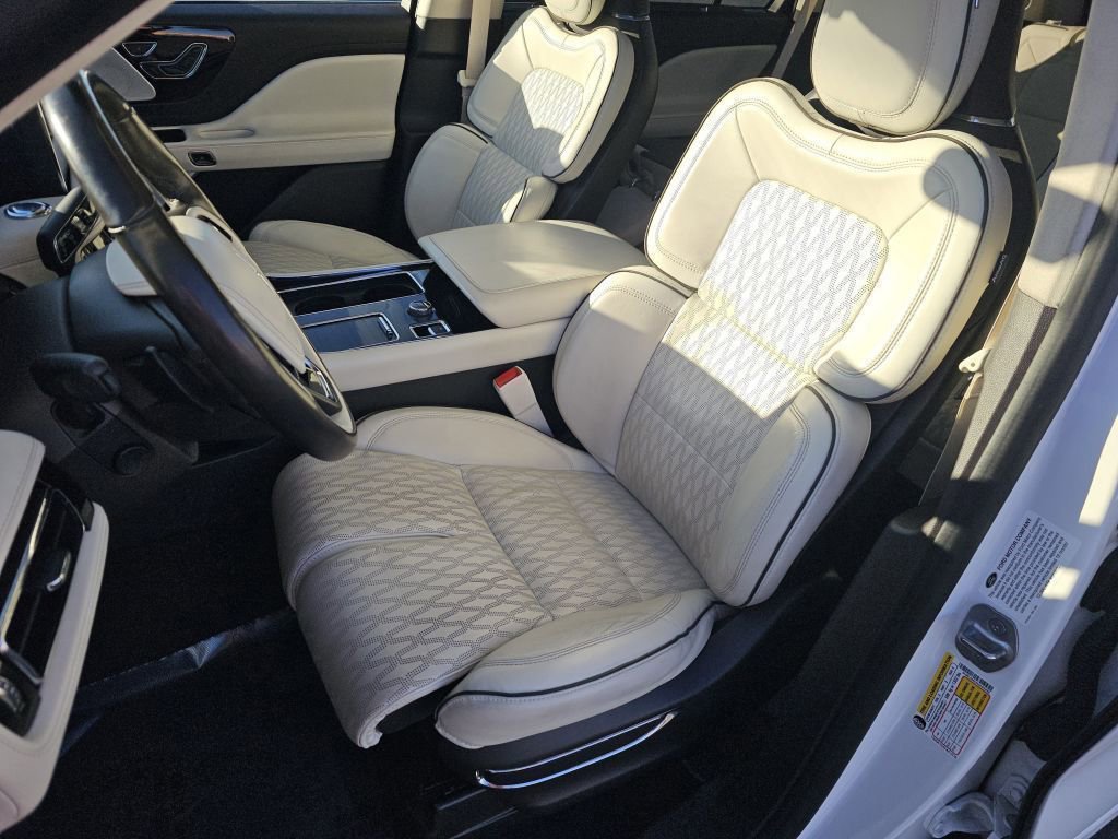 Used 2020 Lincoln Aviator Black Label w/ Dynamic Handling Package image 6