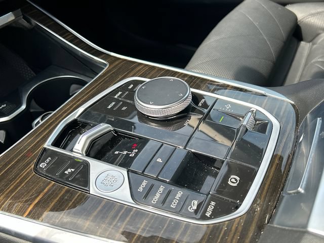 Used 2024 BMW X7 xDrive40i AWD/4WD image 19