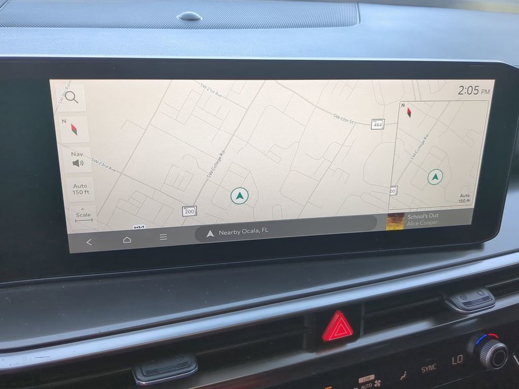 Used 2025 Kia Sorento S w/ Panoramic Sunroof Package image 21