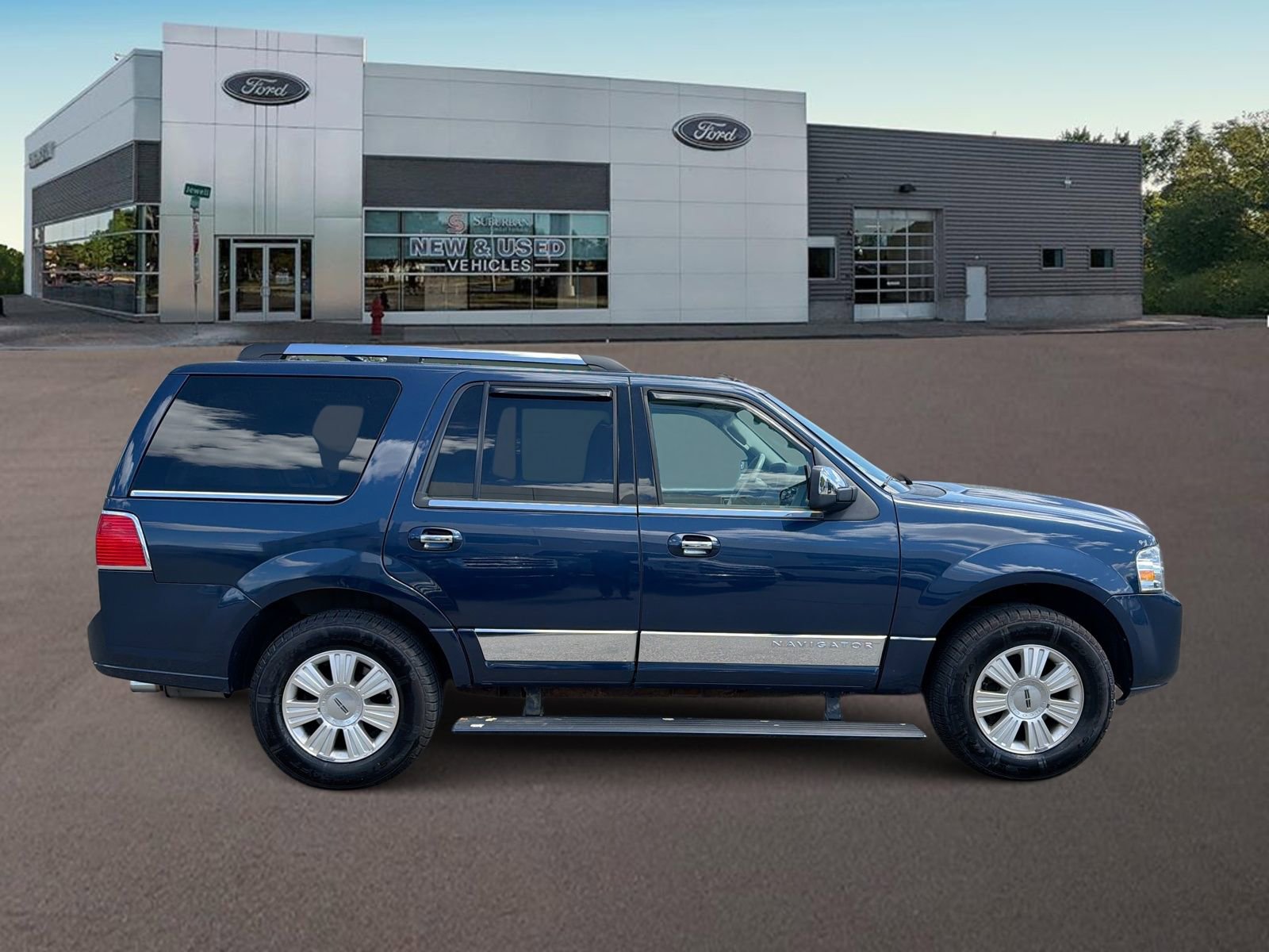 Used 2013 Lincoln Navigator 4WD w/ HD Trailer Tow Pkg image 12