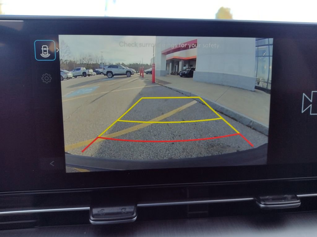 Used 2024 Hyundai Kona SE image 27