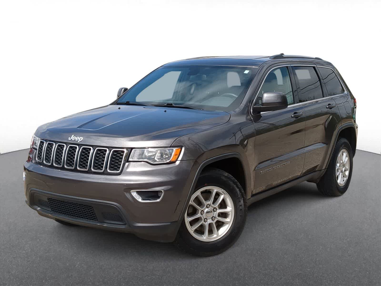Used 2019 Jeep Grand Cherokee Laredo AWD/4WD image 1