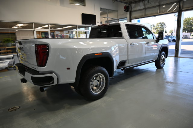 New 2026 GMC Sierra 3500 Denali Ultimate AWD/4WD image 5