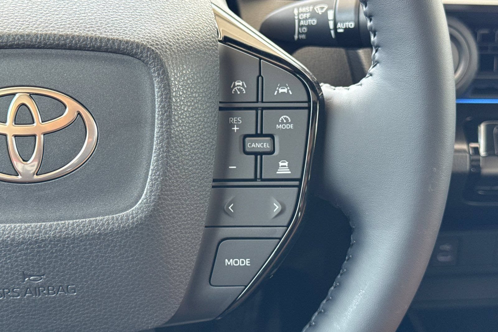 New 2027 Toyota Prius FWD image 28