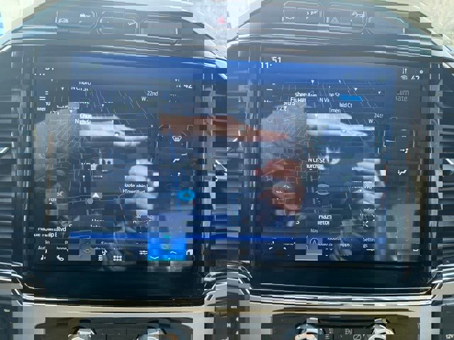 Used 2022 Ford F250 Lariat w/ Chrome Package image 15