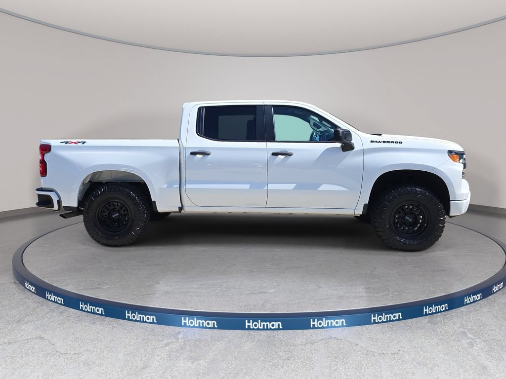 Used 2022 Chevrolet Silverado 1500 Custom AWD/4WD image 5