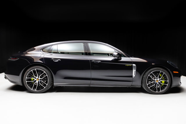 Used 2023 Porsche Panamera 4S Executive image 2