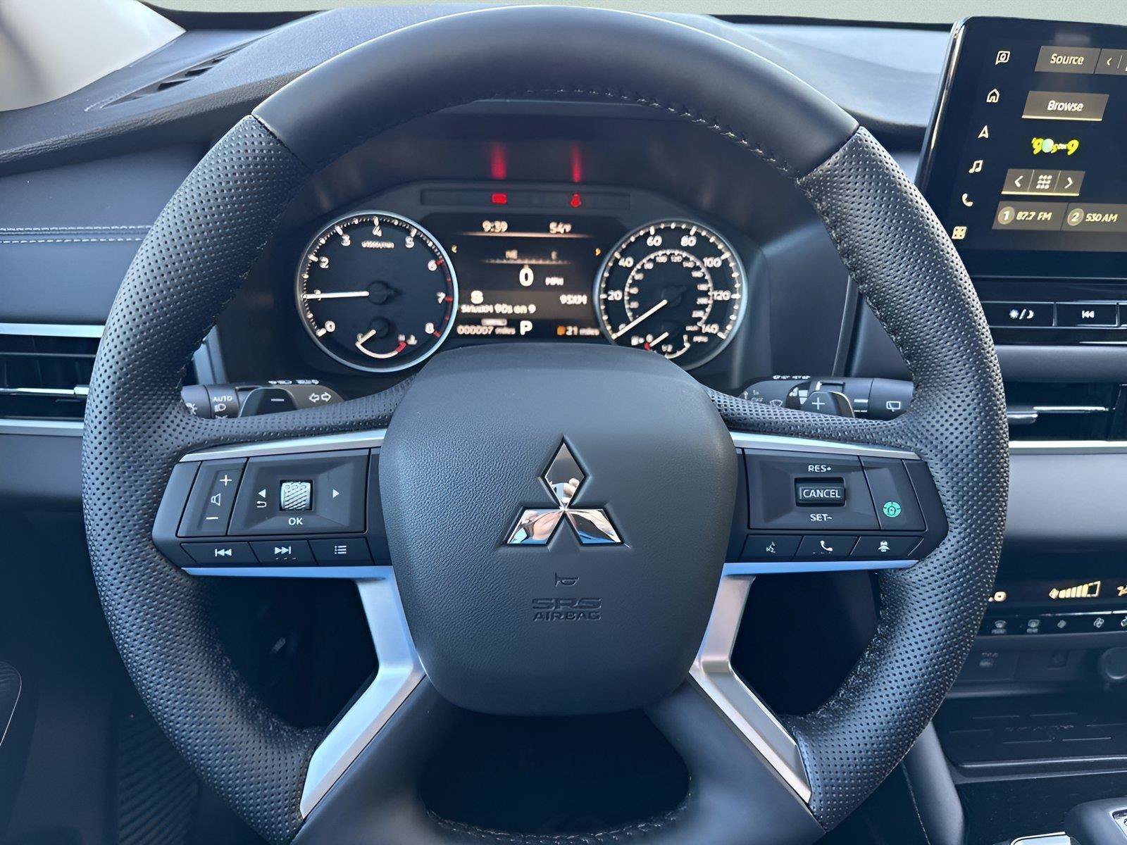 New 2026 Mitsubishi Outlander SE FWD image 15