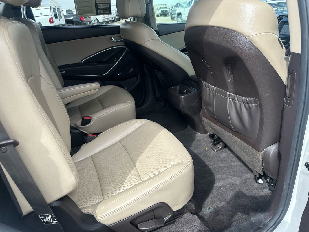 Used 2019 Hyundai Santa Fe XL AWD/4WD image 23