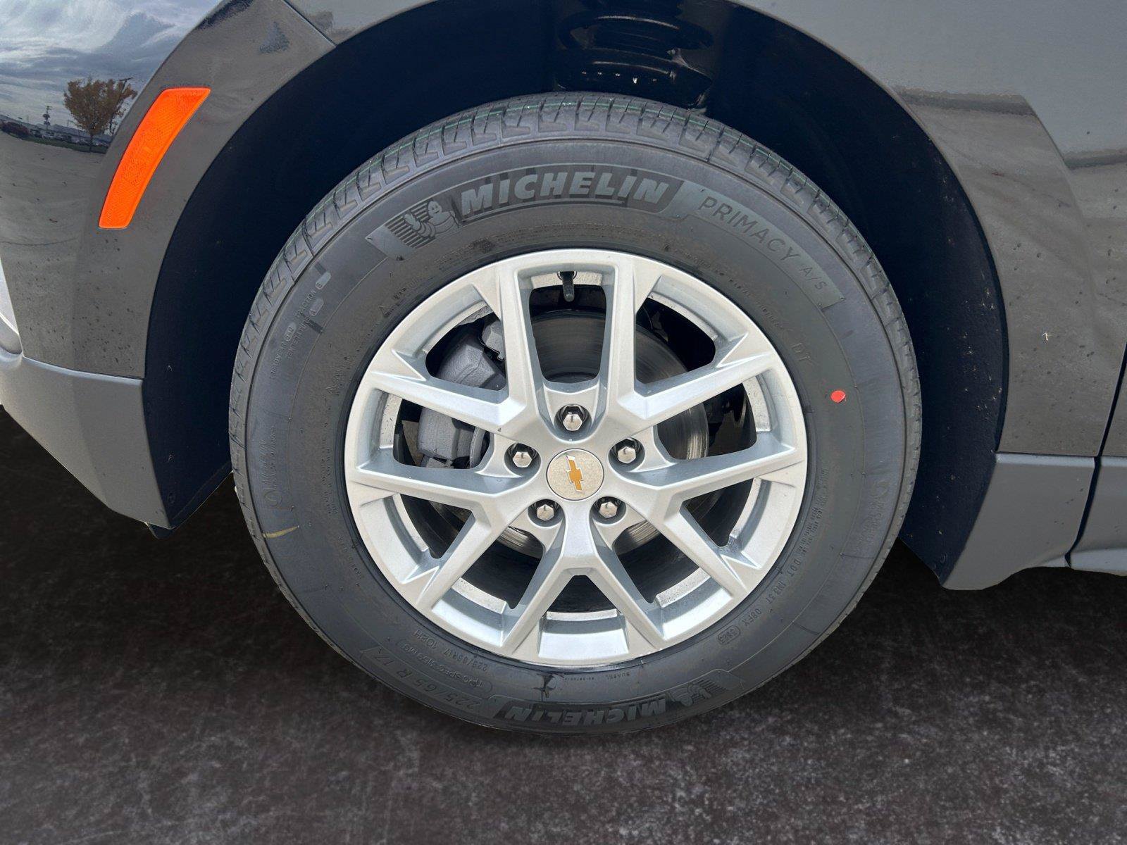 Used 2024 Chevrolet Equinox LT FWD image 15