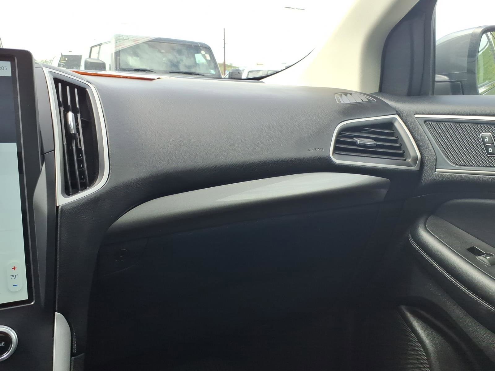 Used 2023 Ford Edge SEL w/ Convenience Package AWD/4WD image 16
