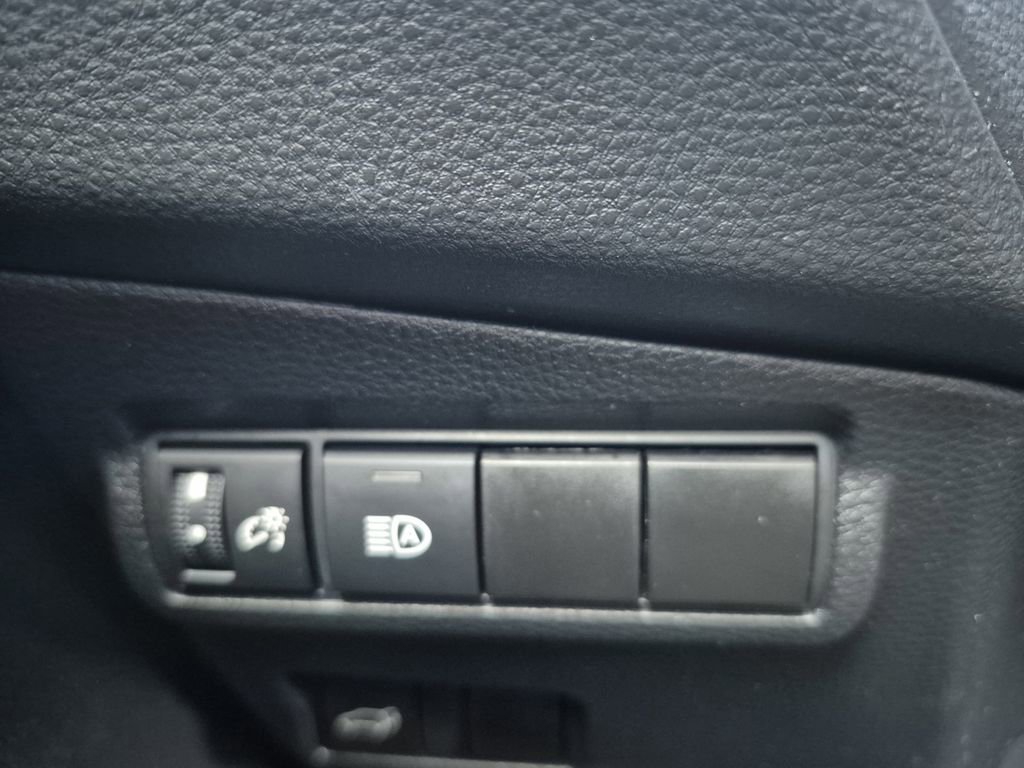 Used 2024 Toyota Corolla Cross XLE w/ Convenience Package image 26