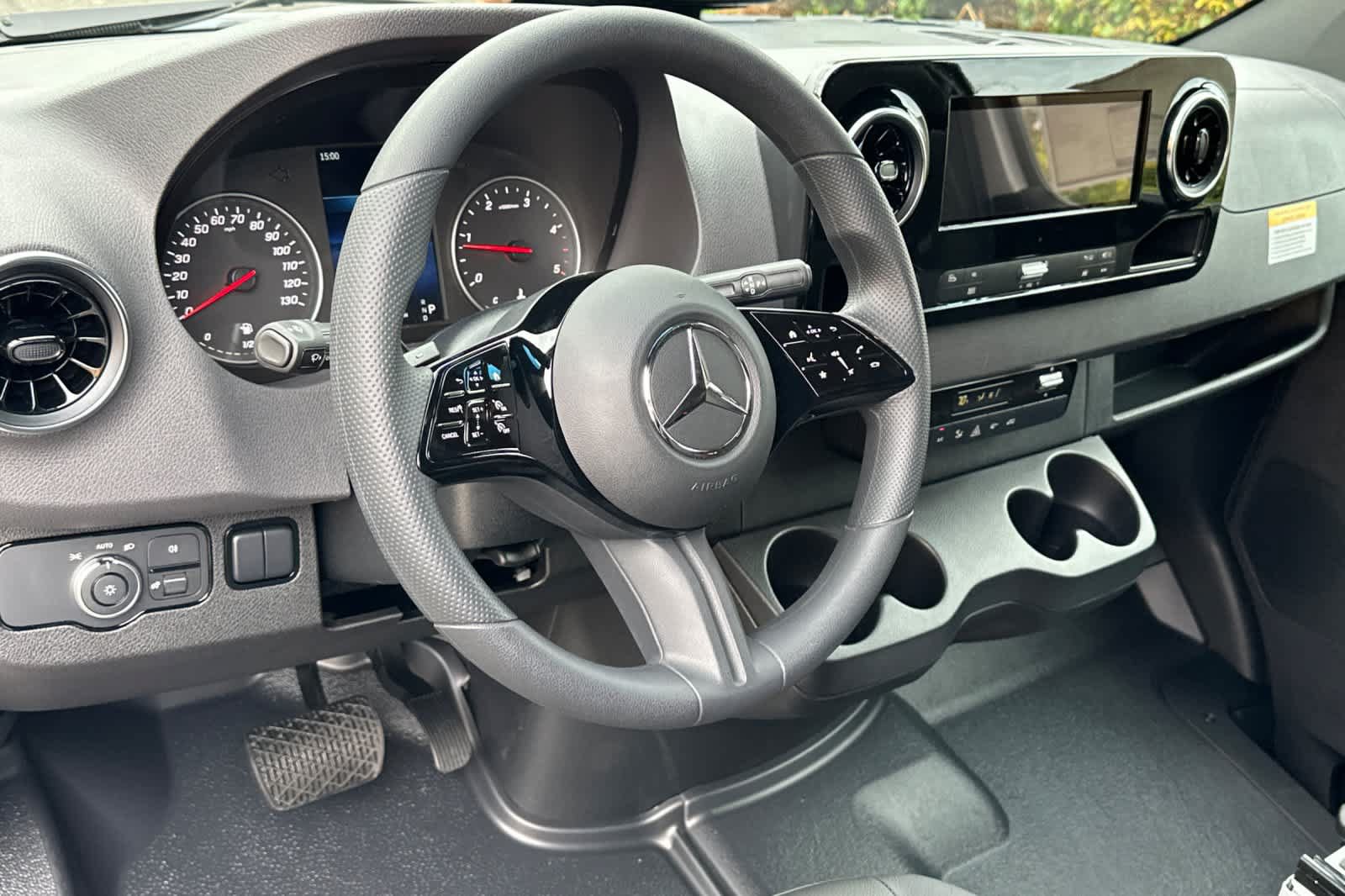 New 2026 Mercedes-Benz Sprinter 2500 image 12