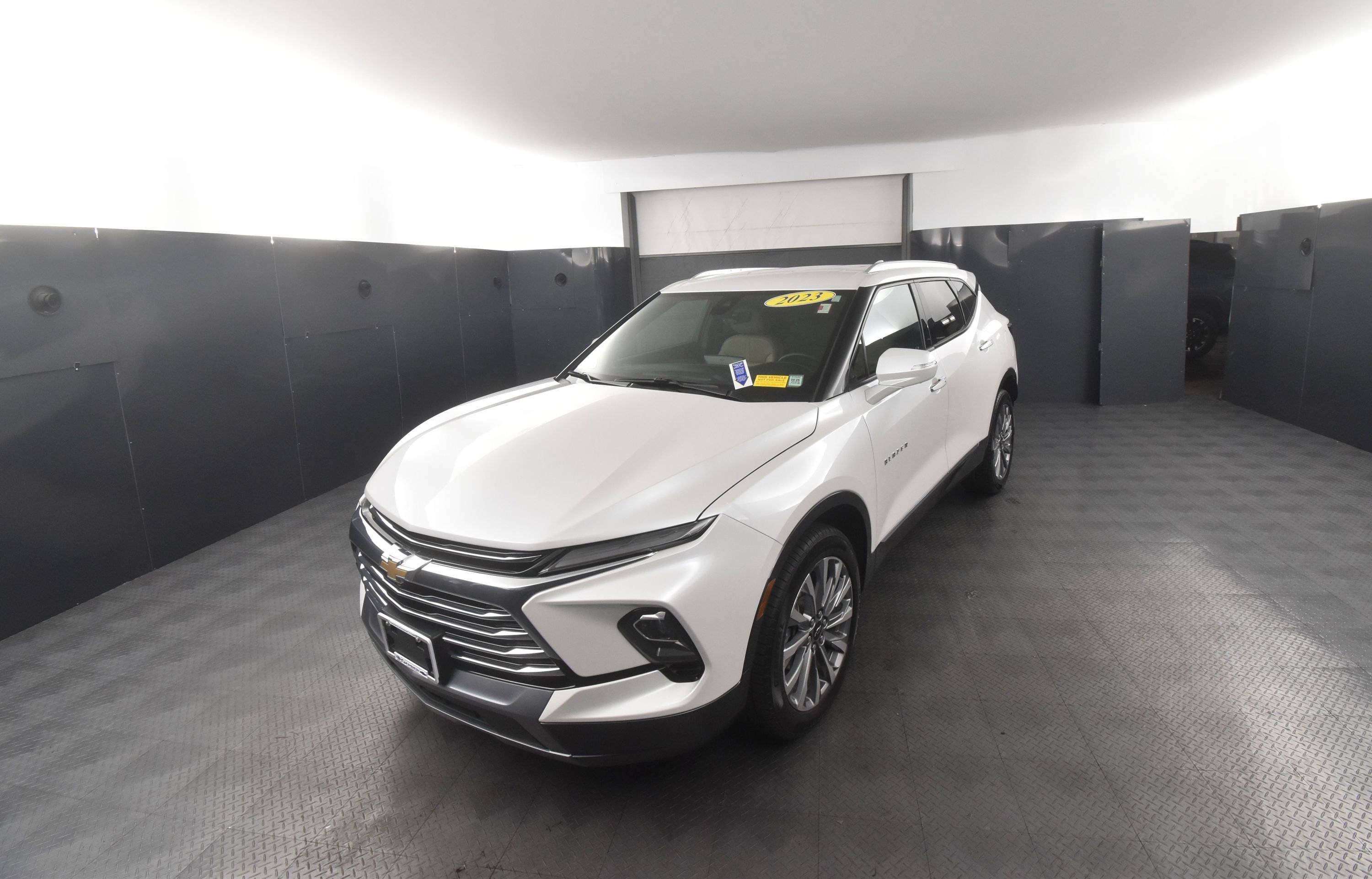 Used 2023 Chevrolet Blazer Premier w/ Driver Confidence II Package image 6