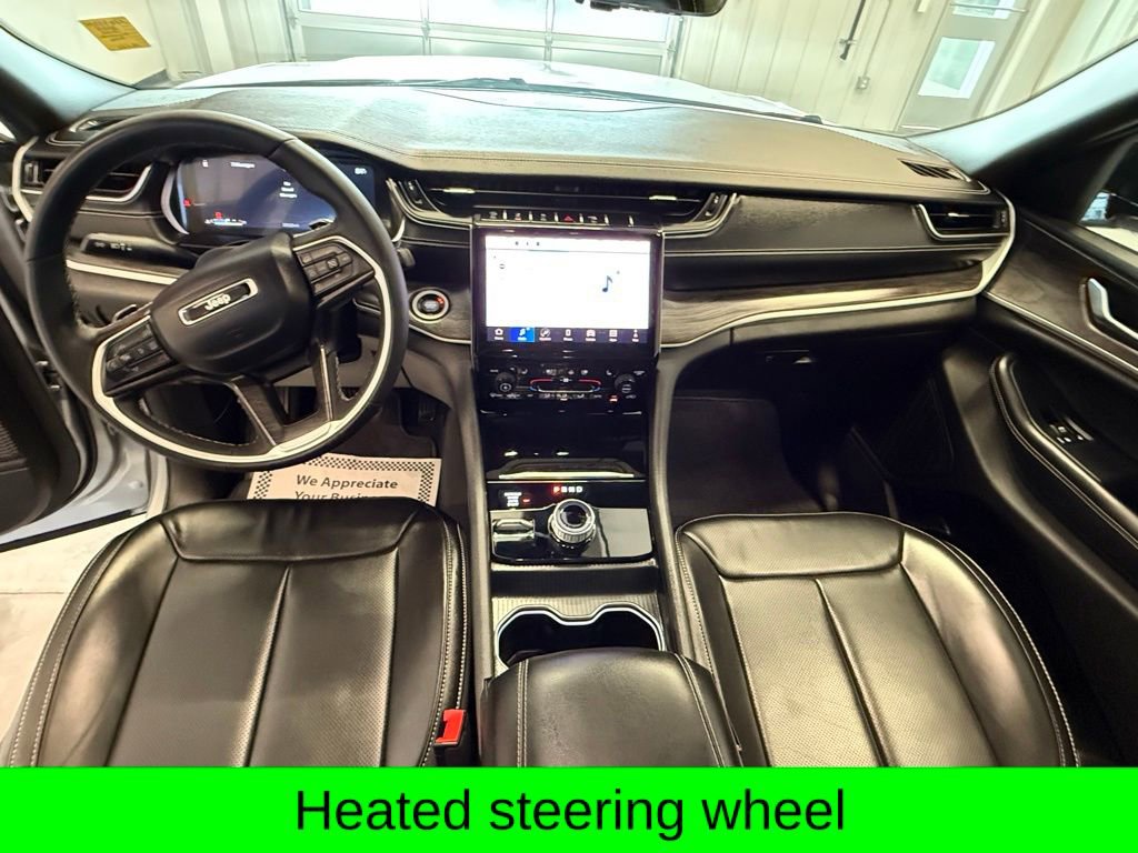 Used 2025 Jeep Grand Cherokee L Limited w/ Luxury Tech Group II image 14