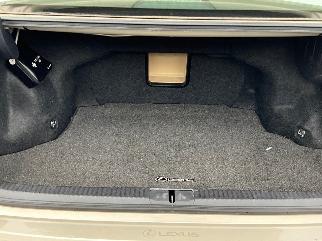 Used 2018 Lexus ES 350 w/ Luxury Package w/Wood Trim FWD image 35