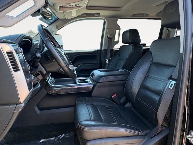 Used 2016 GMC Sierra 2500 Denali w/ Duramax Plus Package image 2