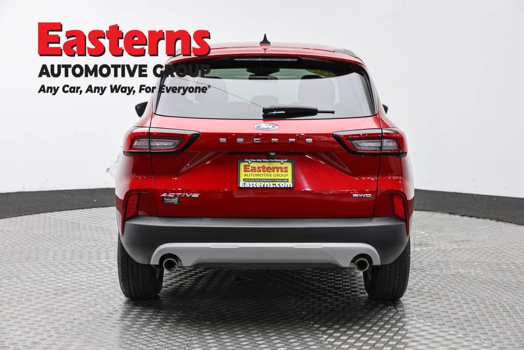 Used 2023 Ford Escape Active AWD/4WD image 6
