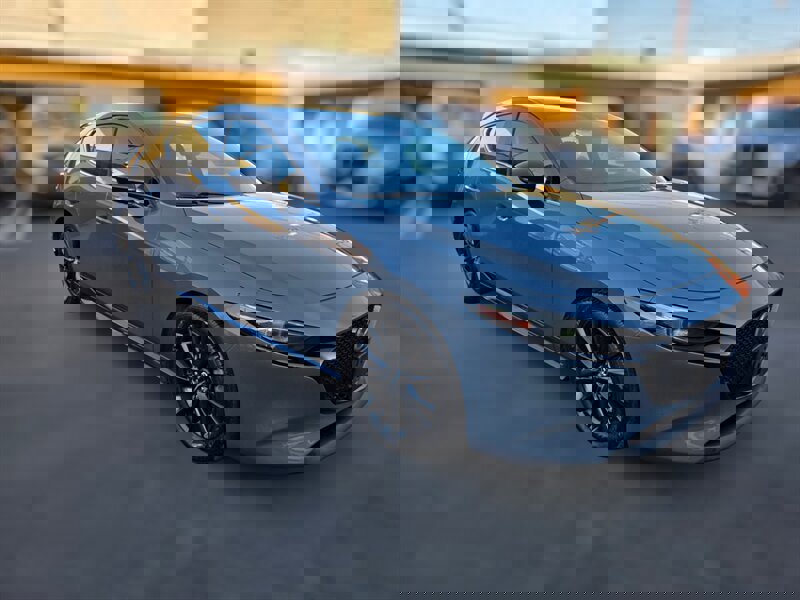 Used 2020 MAZDA MAZDA3 AWD Hatchback w/ Premium Pkg image 3