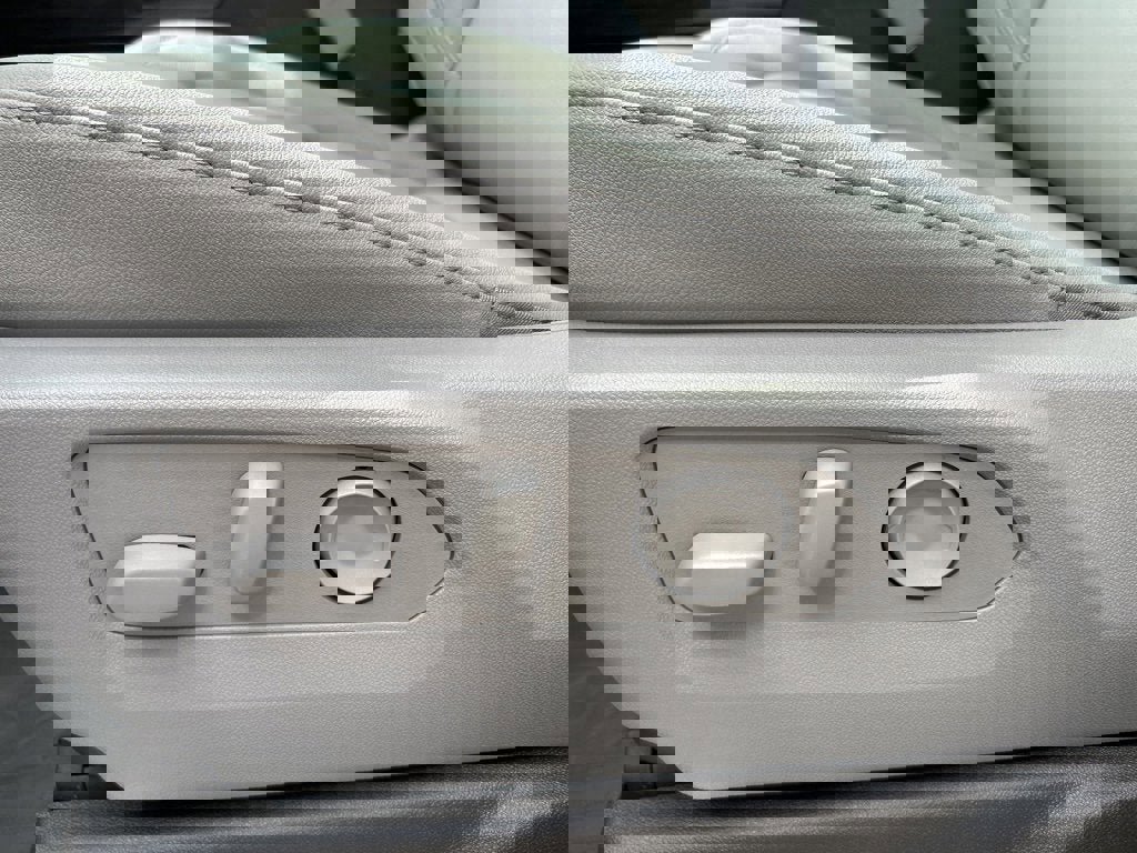 New 2025 Chevrolet Silverado 1500 LT Trail Boss w/ Convenience Package II image 9