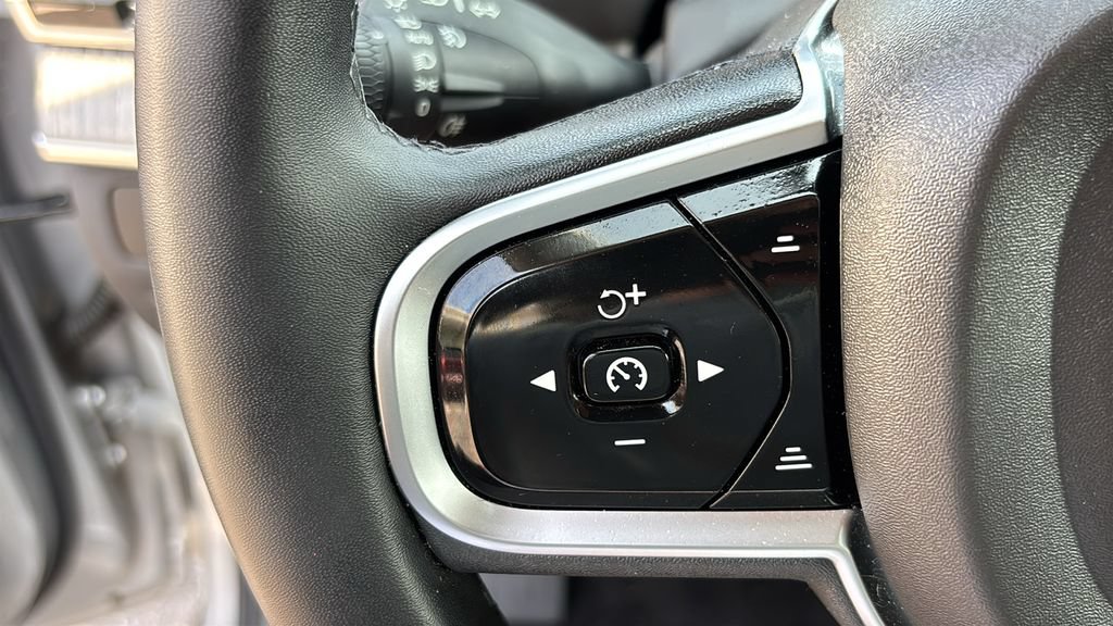 Certified 2023 Volvo XC90 T8 Ultimate AWD/4WD image 16