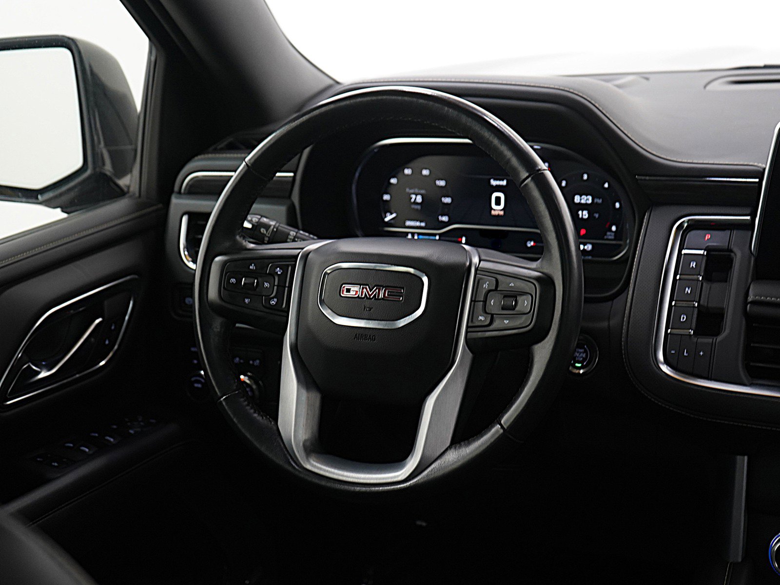 Used 2022 GMC Yukon XL SLT image 14