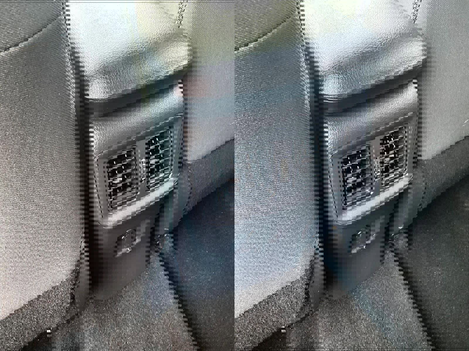 Used 2025 Toyota RAV4 LE image 28