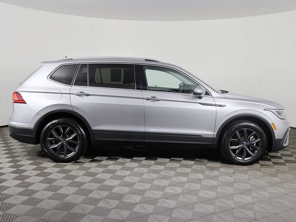 Used 2023 Volkswagen Tiguan SE FWD image 18