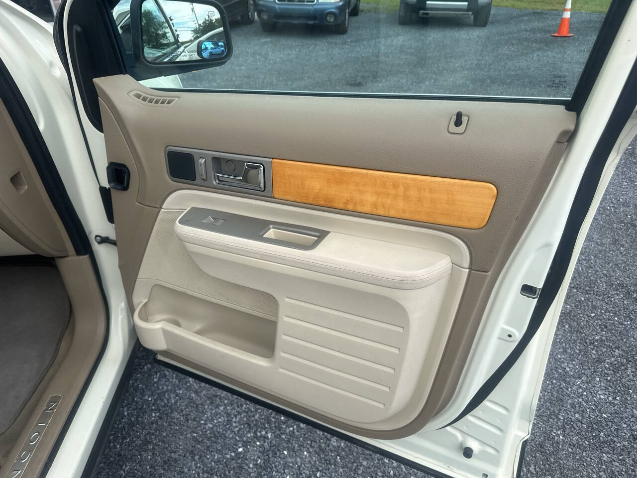 Used 2007 Lincoln MKX AWD image 18
